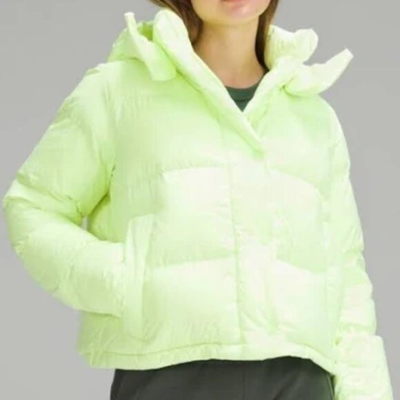 lululemon athletica Jackets & Blazers - lululemon Wunder Puff Cropped Puffer Jacket NWT, Size 6